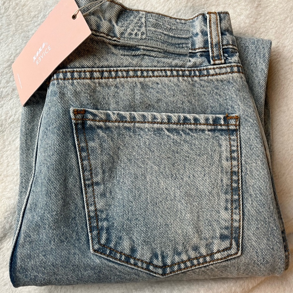 NWT Revice 90’s Baby Jeans